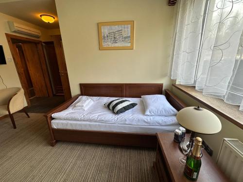 1 twin bed