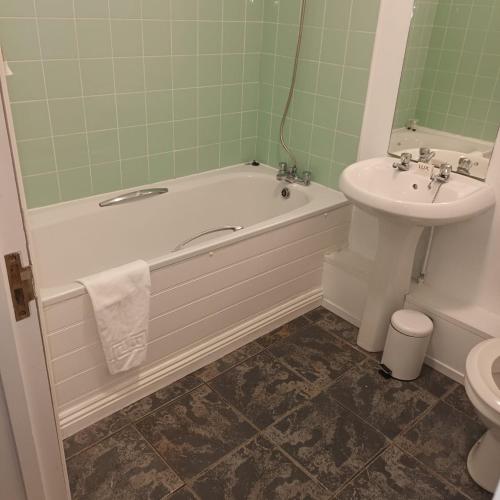 Cefn Mably - Photo 3 in Penarth, United Kingdom
