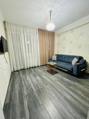1 king bed, 1 sofa bed