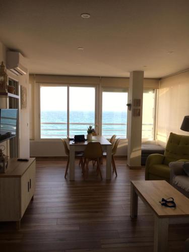 apartamento maravilloso en primera linea de la playa a 10minutos del aeropuerto