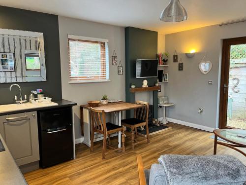 Wellinghill Lodge - image 5
