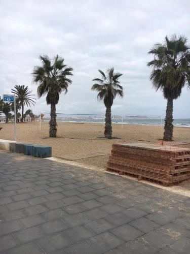 apartamento maravilloso en primera linea de la playa a 10minutos del aeropuerto