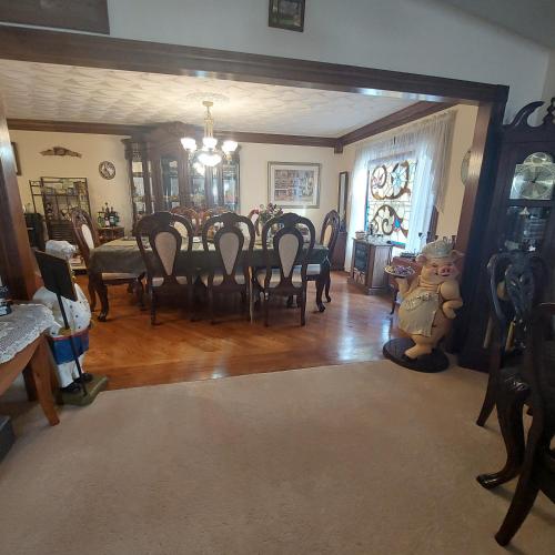 serenity hill bed and breakfast in Brownsville, USA