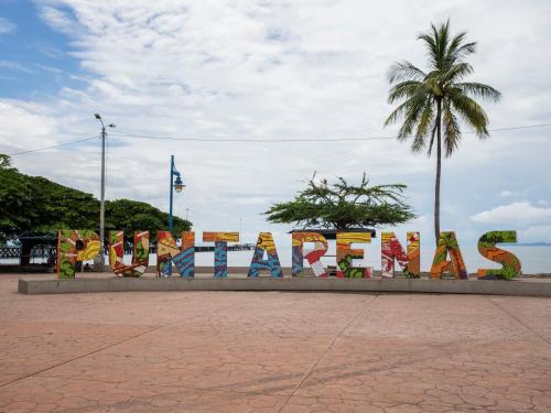 Cerca de lugares turísticos, Frente al mar lof in Puntarenas