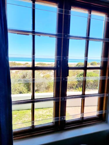 Beach Front Beach House 10 Golden Mile