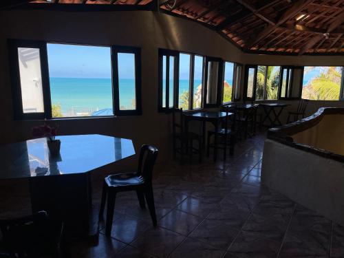 餐廳, Pousada Capitólio 04 Canoa Quebrada (Pousada Capitolio 04 Canoa Quebrada) in 卡諾阿克夫拉達