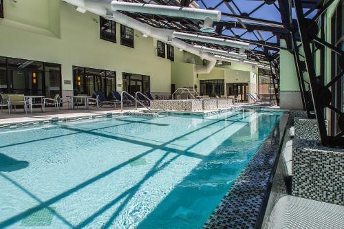 泳池, DoubleTree by Hilton Deadwood at Cadillac Jack's in 死木 (SD)