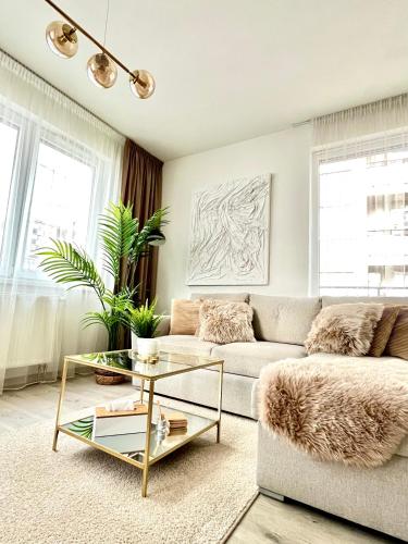 The Elite Suite II downtown AC & garage parking, Bratislava (photo 4)