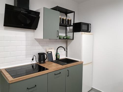 Kędzierzyn-Koźle Tabago Studio 15 3-Star Single Room pool