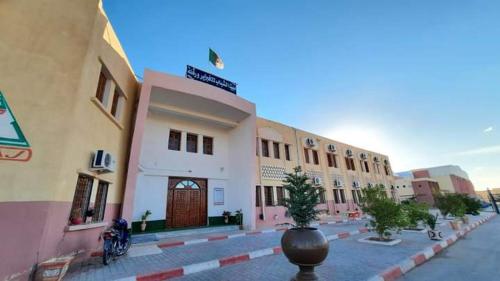 . بيت الشباب 22 فبراير ورقلة