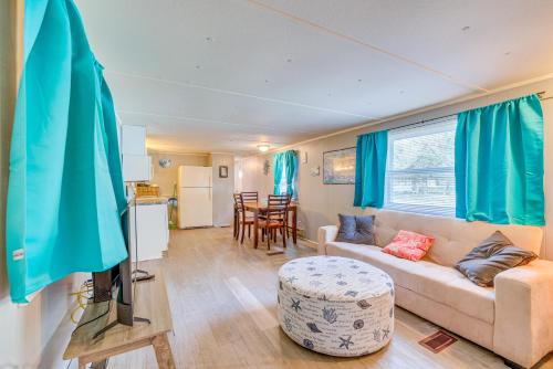 Charming Hernando Retreat with Screened Patio! in Hernando, USA