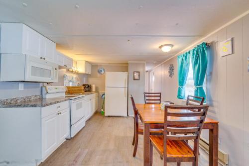 5 Mi to Golf Charming Hernando Home with Deck in Hernando 