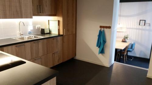 Oekepoek Down Town in Енсхеде