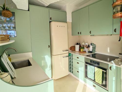 Casa dos Cogumelos - Retiro Exclusivo à Beira Mar (Casa dos Cogumelos - Retiro Exclusivo a Beira Mar) in Quiaios