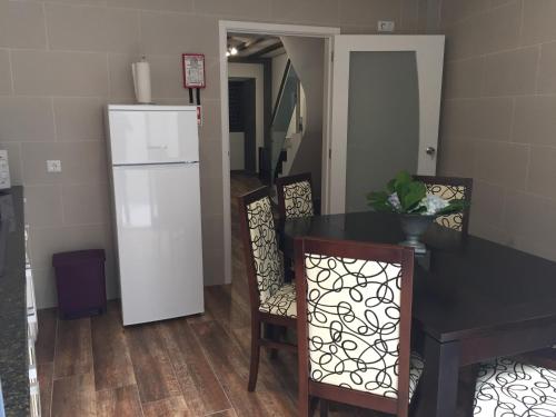 ห้องครัว, Casa a 5 minutos a pé da praia (Casa a 5 minutos a pe da praia) in ลิฟราเมนโต