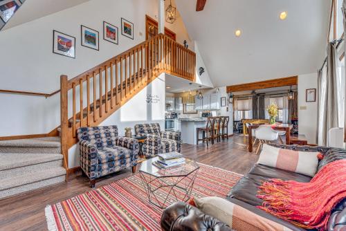 Poconos Hideaway in Arrowhead Lake with Game Room! in Pocono Lake, Vereinigte Staaten von Amerika