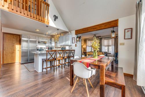Poconos Hideaway in Arrowhead Lake with Game Room! in Pocono Lake, USA