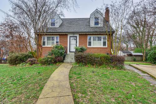 Maryland Home with Deck 8 Mi to Washington, DC in Cheverly, Vereinigte Staaten von Amerika
