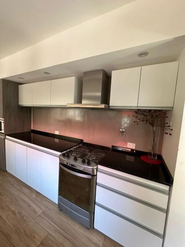 Kitchen, Hospedaje posada en Ezeiza near Ministro Pistarini International Airport