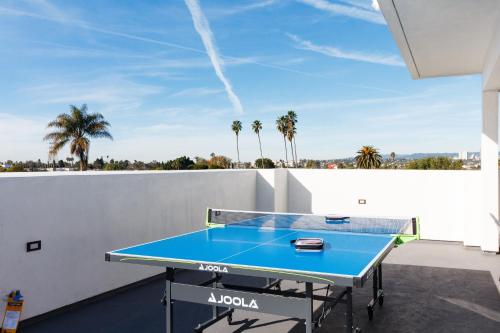 Brand New Modern 4 Bedroom House Pickfair Village, Los Angeles (fotografie 3)
