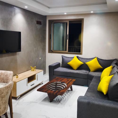 Super Apartement Totalement neuf et climatisé à coté du centre commercial Marjane N2 - image 2