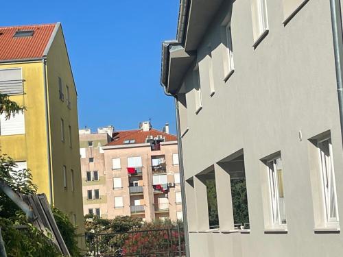 Apartments with parking space Zadar - 22262