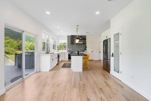 ห้องครัว, Malkita Aria Mountainview Retreat in เซนทรัล วัลเล่ย์ (NY)