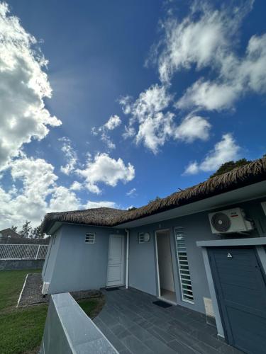 Фасада на хотела, Karukera lodge , Résidence Blue Dream (Karukera lodge , Residence Blue Dream) in Grand-Bourg