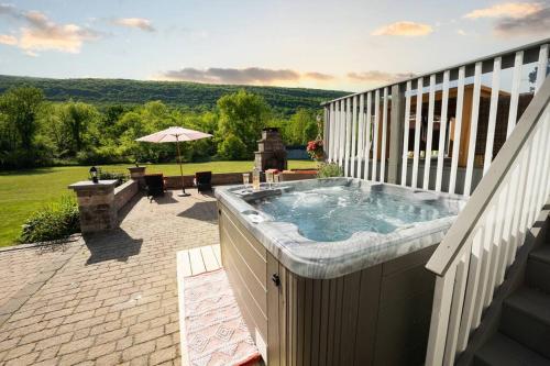 Malkita Aria Mountainview Retreat thumb 4