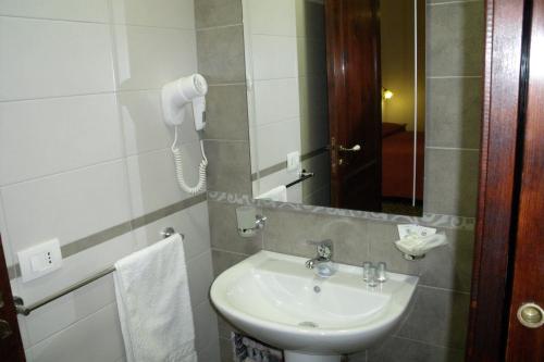 B&B Palazzo Tornabene – Catania, CA