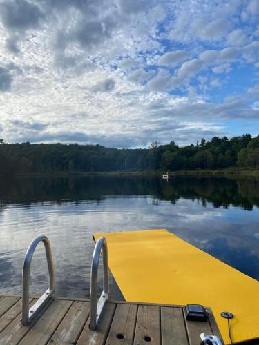 Four Season Waterfront Muskoka Retreat