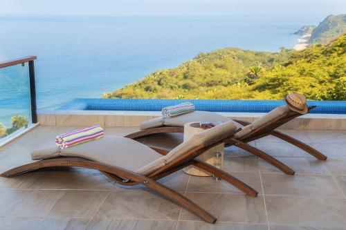 Villa Surya -6 BDRM, Breathtaking Ocean View, pool in Sayulita, Mexico