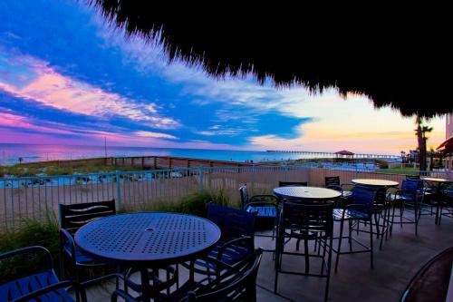 Swimming pool, Holiday Inn Resort Pensacola Beach Gulf Front in Pensacola Beach (FL)