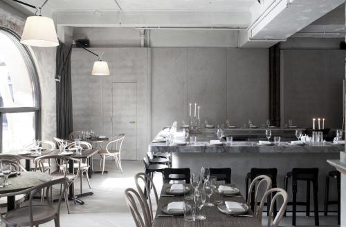 Devere Hotel - image 10