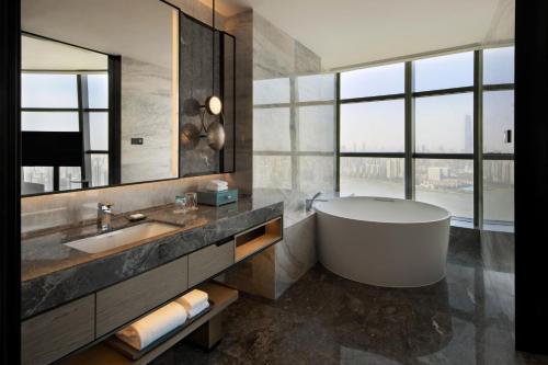 524694208 Wuhan Marriott Hotel Wuchang