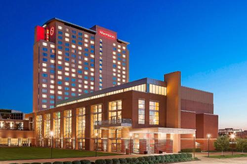 Sheraton Overland Park Hotel at the Convention Center