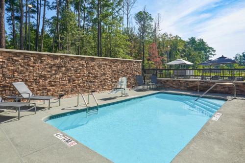 Swimming pool, Fairfield by Marriott Inn & Suites Hardeeville I-95 North in Hardeeville (SC)