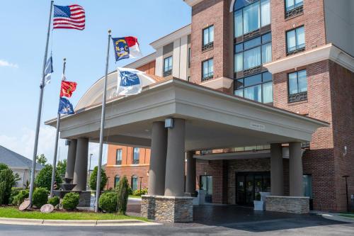 Holiday Inn Express & Suites Hope Mills-Fayetteville Arpt by IHG - 숙소 외관