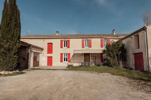 La ferme du 645 - Location saisonnière - Entraigues-sur-la-Sorgue