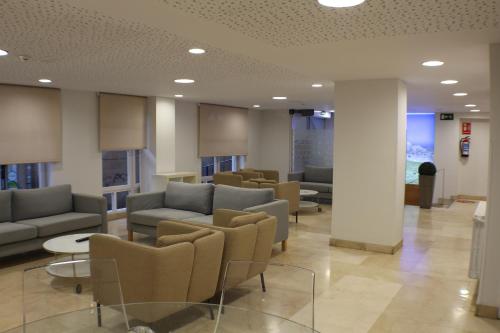 Hotel Picos De Europa - image 2