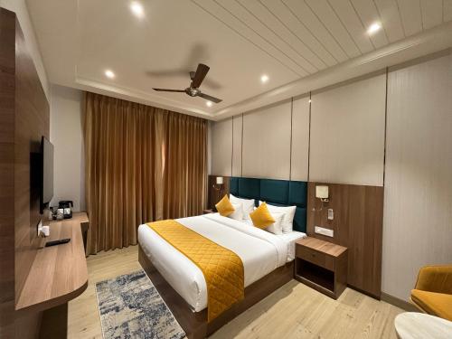 Hotel Three Seasons