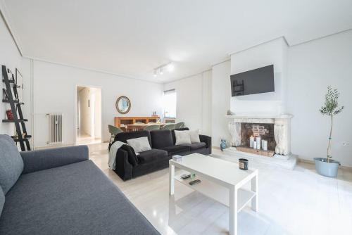 Open -view Apartment, YGEIA Hospital, Athens