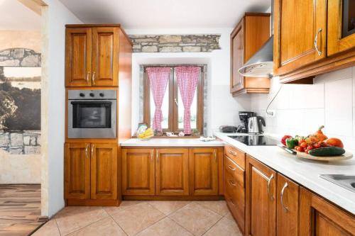 Rosello 2 by Briskva in Antenal