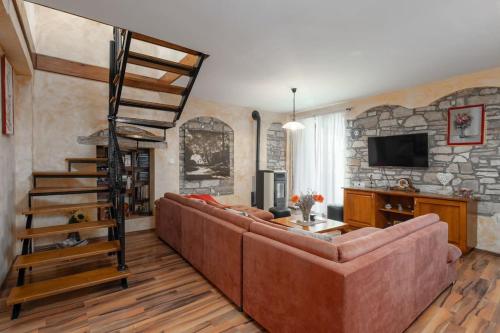 Rosello 2 by Briskva in Antenal