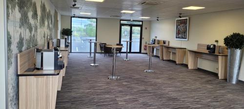 Kyriad Prestige Bordeaux Aeroport - image 7