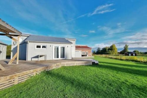 Exterior view, Stuga Fyra Sasonger - Fishing - Skiing - Hottub in Storebro