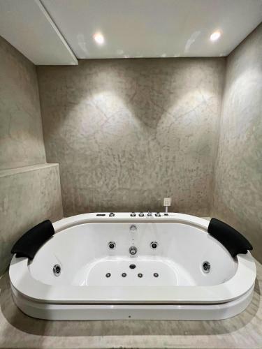 The Mirage Tangier - 3BR Luxury Sea View with Private Hammam & Jacuzzi photo 1