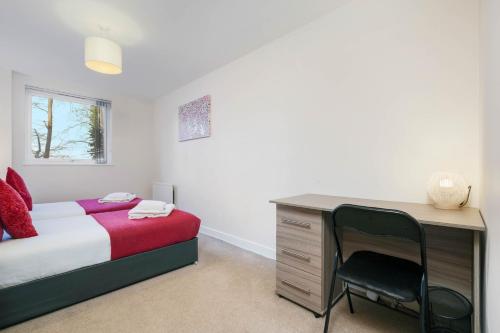 Alder House Serviced Apartment Maidenhead by Ferndale