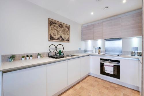 Alder House Serviced Apartment Maidenhead by Ferndale