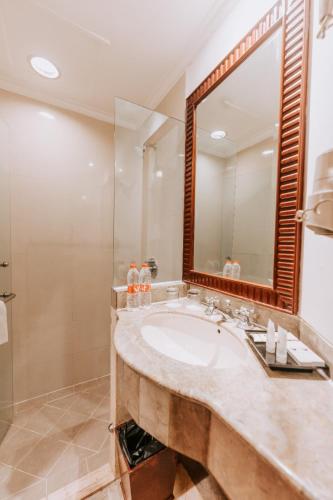 Arion Swiss-Belhotel Room Type - Deluxe Twin Room